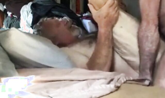 Bareback Daddy Gets Fucked Hard