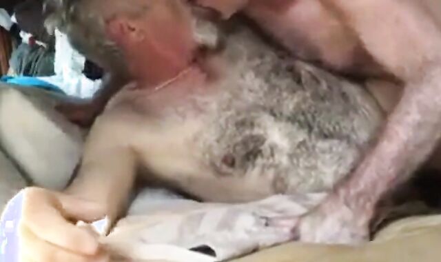 Bareback Daddy Gets Fucked Hard