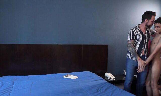 No condom Me Dad: Mature Bruno pipe deepthroating vid