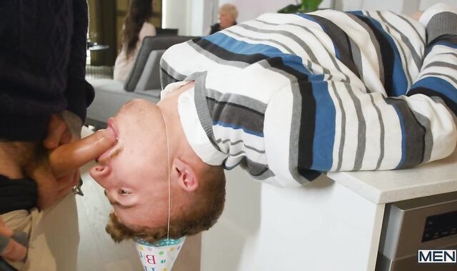 Str8ToGay: Markus Kage beside Ryan Jacobs tidy deep throating fuckpole