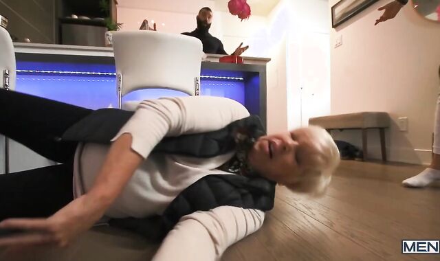 Str8ToGay: Markus Kage beside Ryan Jacobs tidy deep throating fuckpole