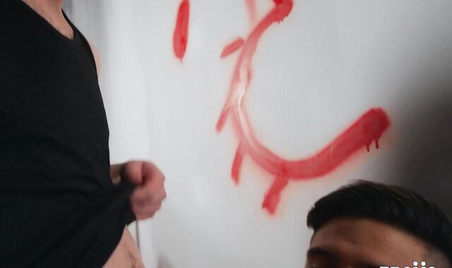 Bromo: Thyle Knoxx as well as pierced Alex Montenegro