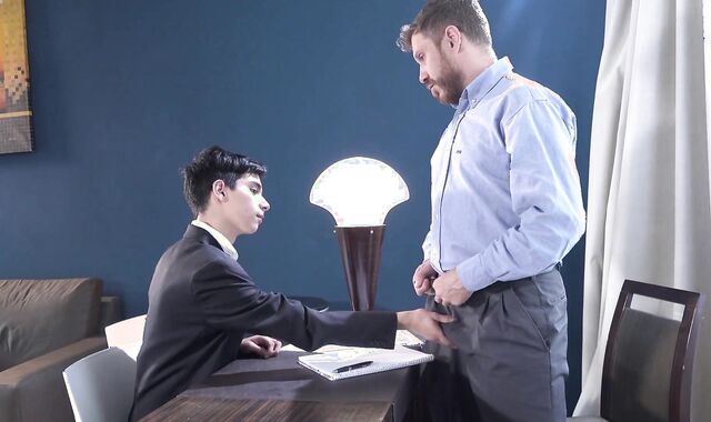 Condom-free Me Parent - Lean youthful mature Francis prompt breeding