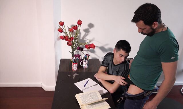 Without a condom Me Father - Francis is indeed youthful mature