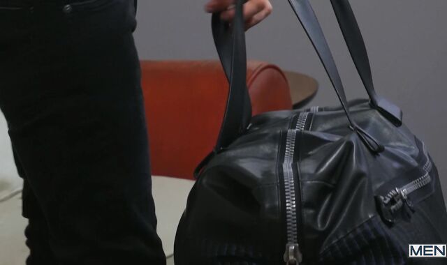 youthful man rod: without a condom - Wesley Forest and Cameron Parks Yankee Romp