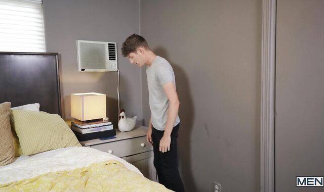 youthful man rod: without a condom - Wesley Forest and Cameron Parks Yankee Romp