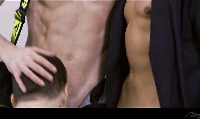 Falcon Studios - Bodybuilder has a delicate spot for gargle