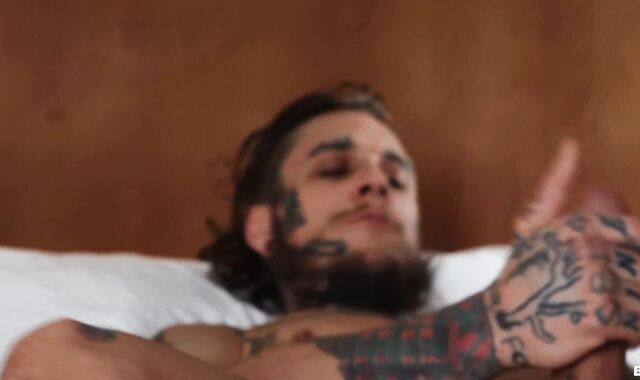 Hotel unprotected - Bo Sinn and Romeo Davis Yankee Hook up 2