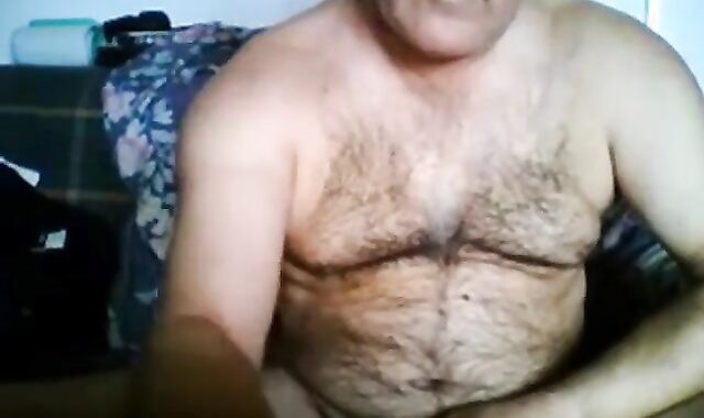 Amateur Hot Hairy Daddy 3