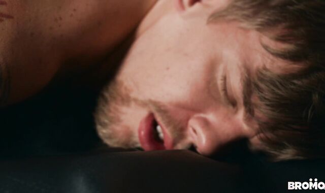 Dump, bi-atch - Bo Sinn with Steve Rickz Yankee pecker