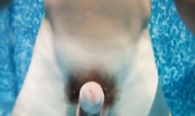 23 Massive Squirts: Amateur Underwater Adventure 2