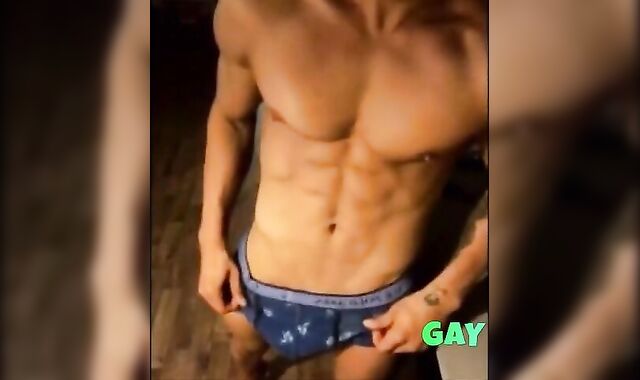 Muscle Hunks: Eddyfitt's Sexy Twink Showoff