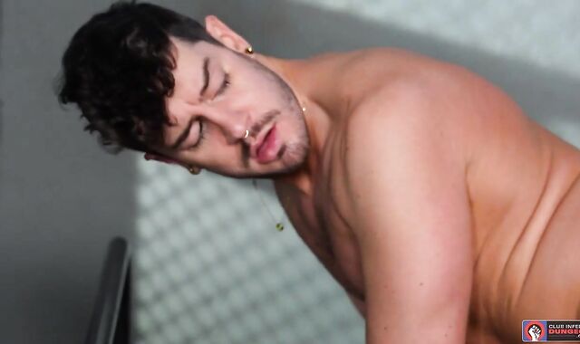 Handballing Inferno: Fur covered Blaze Austin throating Ace