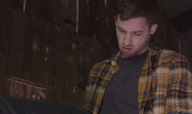 FalconStudios - Thyle Knoxx dreams wet pulverizing