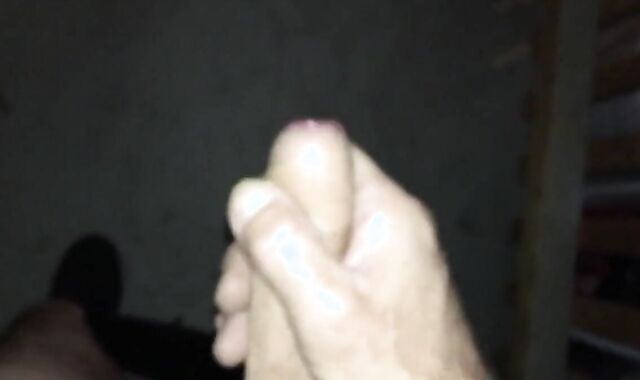 Outdoor Amateur Handjob Masturbation September 2018