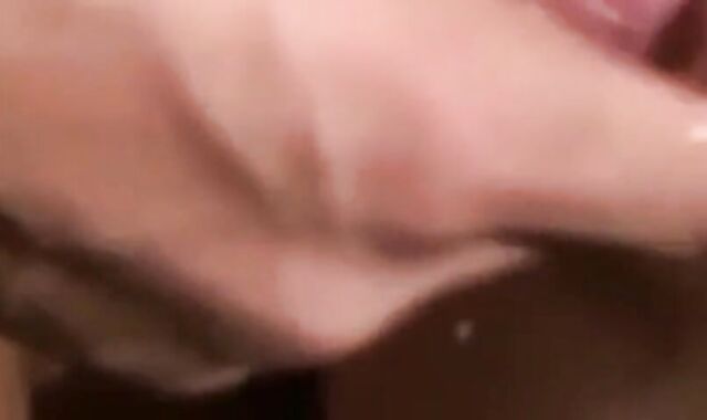 Asiatische Twinks: Amateure Handjobs und Sperma-Tribut 2