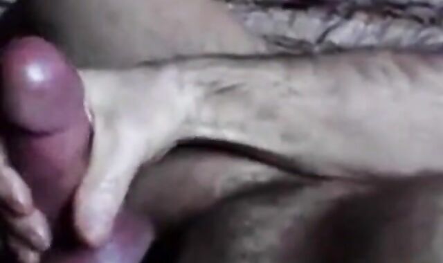 Amateur Daddies and Bears Masturbating