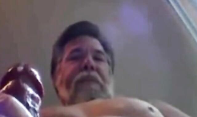 Amateur Daddies and Bears Masturbating