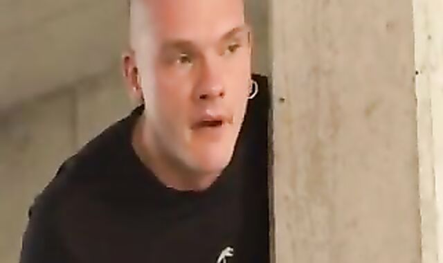 German Junge penetrating