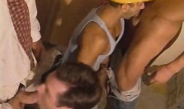 Rigid Hats With The Chief