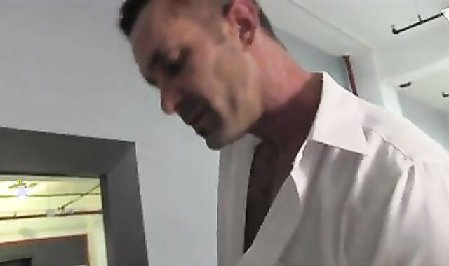 giant Manager  - Nial