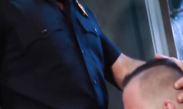 HotHouse Cop Caught Macho Troublemaker And bonks Him