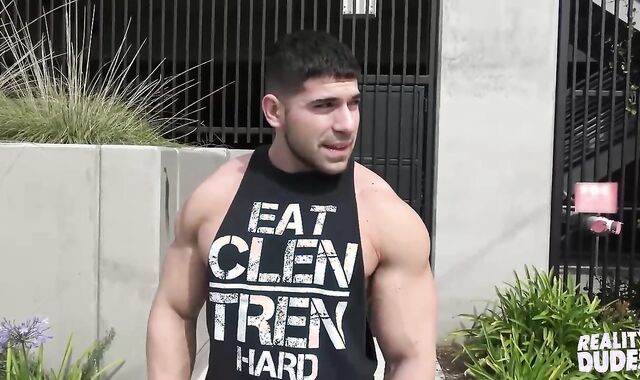 Damien S. - POINT OF VIEW Hook up