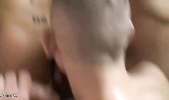 Crank Peeing Pigs @ Work