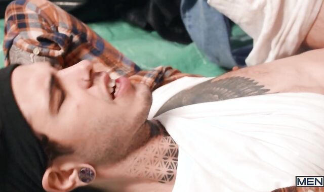 DrillMyHole.com - Beefy uncircumcised schlong Dex Parker donk banging