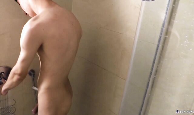 CzechHunter: Lad lusts tough poking