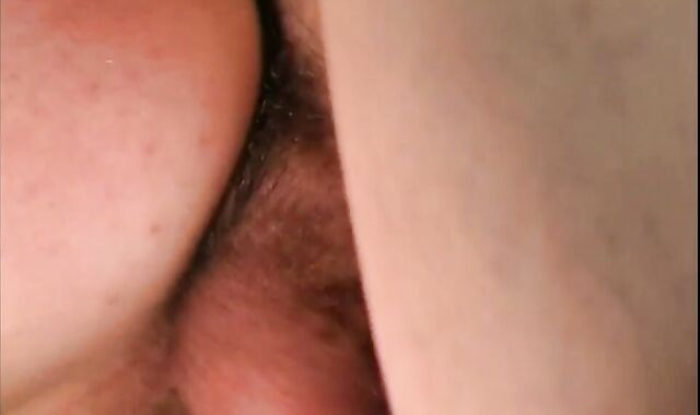 EastBoys.com: Fag finds irresistible rock-hard catapulting