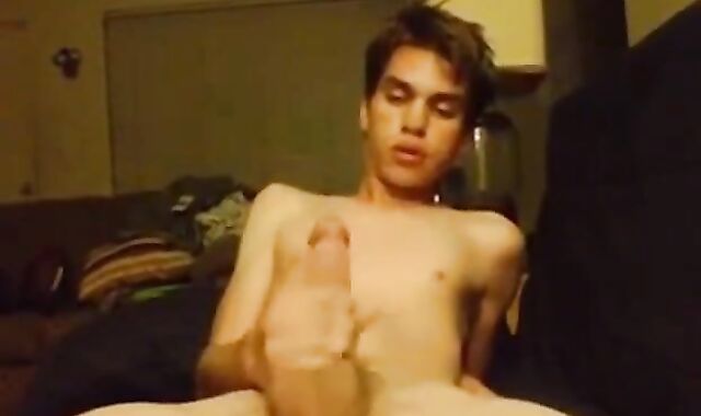 Twink's Cum Spraying Adventure