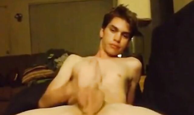 Twink's Cum Spraying Adventure