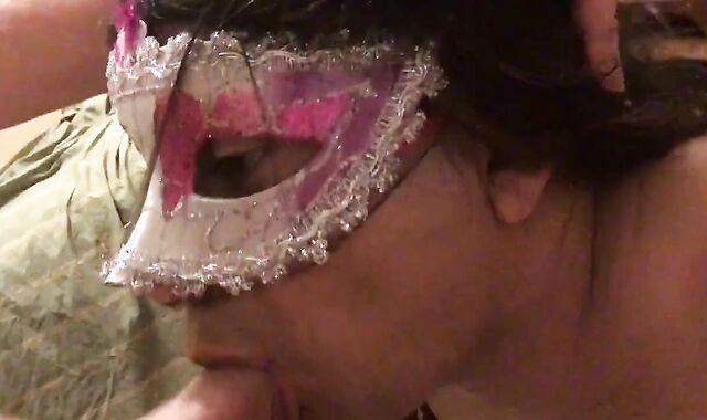 Hot Bareback Encounter with Latin Crossdresser Claudia