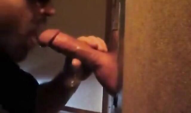 Big Cock Glory Hole Fun: Amateur Blowjob & Cum Swallow