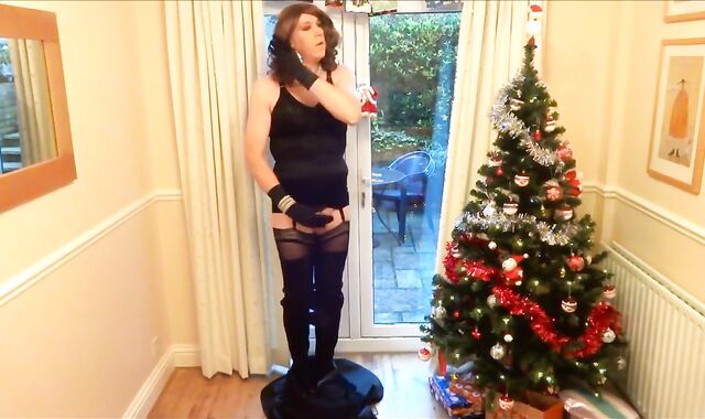 Christmas Wanking in Thigh-High Boots