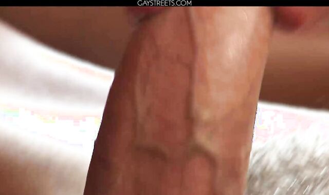 Milo Peters And Ennio Guardi - Condom Free