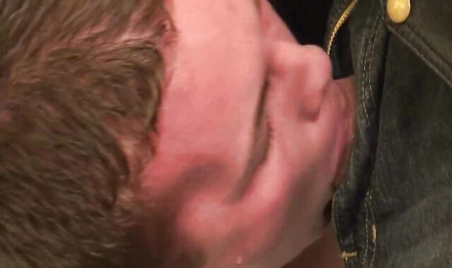 Daddy Mugs Fucks Alex