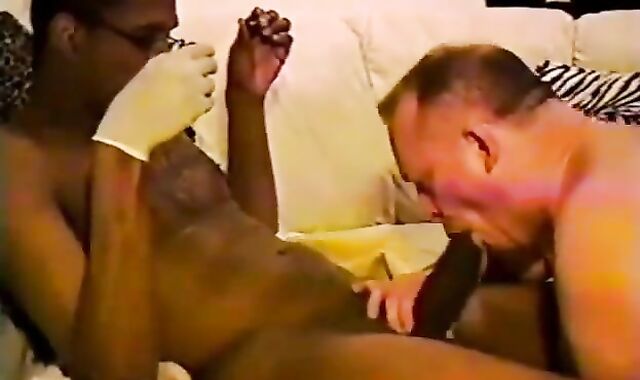 Big Dick Blowjob: White Daddy Sucks Mr. 18 Inches 2