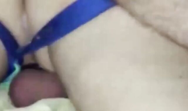 Bareback Creaming of a Slut by Multiple Men 2