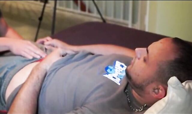 Mamada Amateur a un Hombre Heterosexual