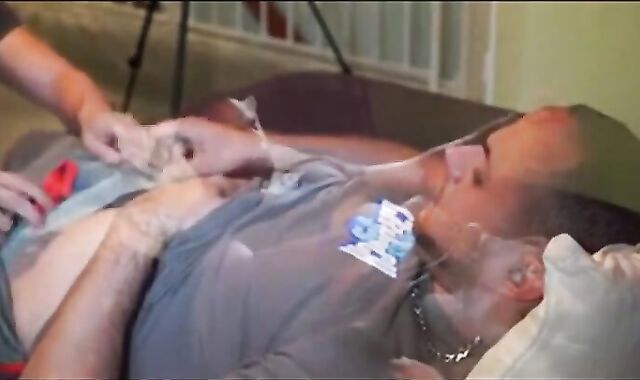 Mamada Amateur a un Hombre Heterosexual