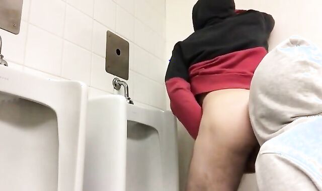 Bareback Bathhouse Orgy