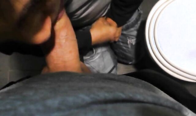 Bucuresti Blowjob - Amateur Gay Cock Sucking