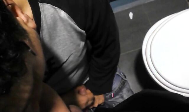 Bucuresti Blowjob - Amateur Gay Cock Sucking