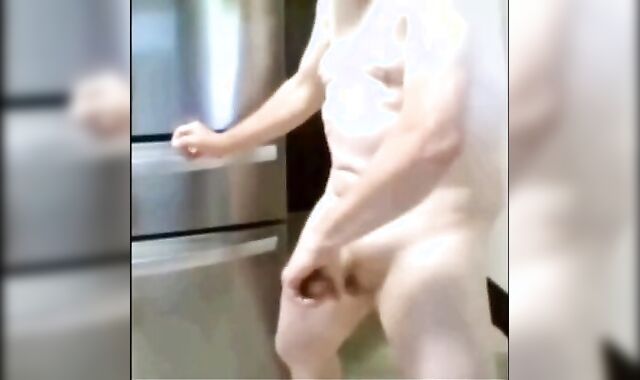 Amateur Daddy Wanks Solo