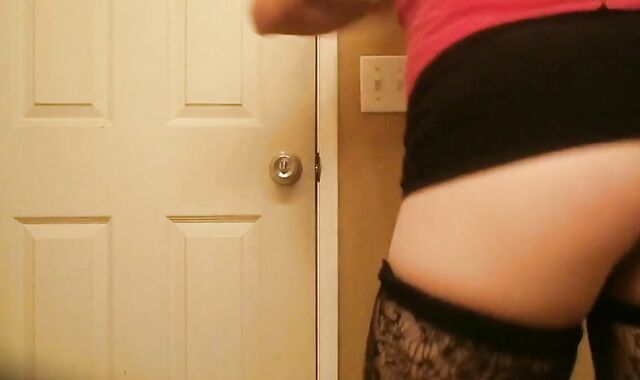 Femboy Twink Strips and Shows Off