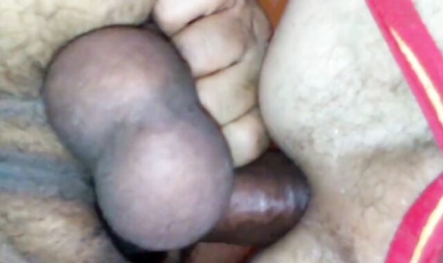 Big Dick Barebacks a Hung 21-Year-Old Amateur