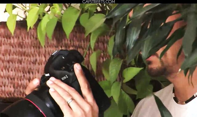 Brandon Manilow Photosession Video