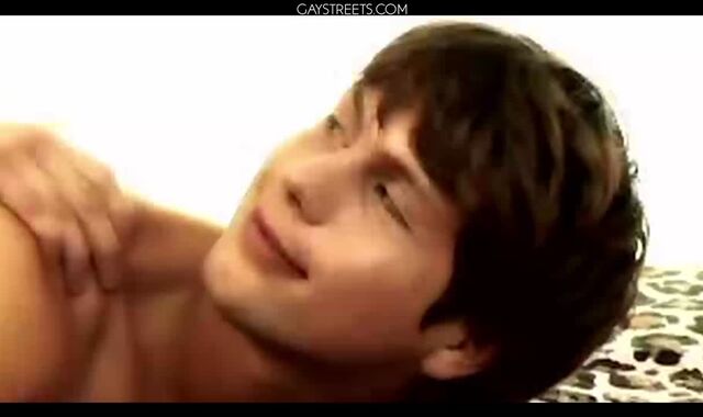 Josh Elliot And Ralph Woods Photosession Video